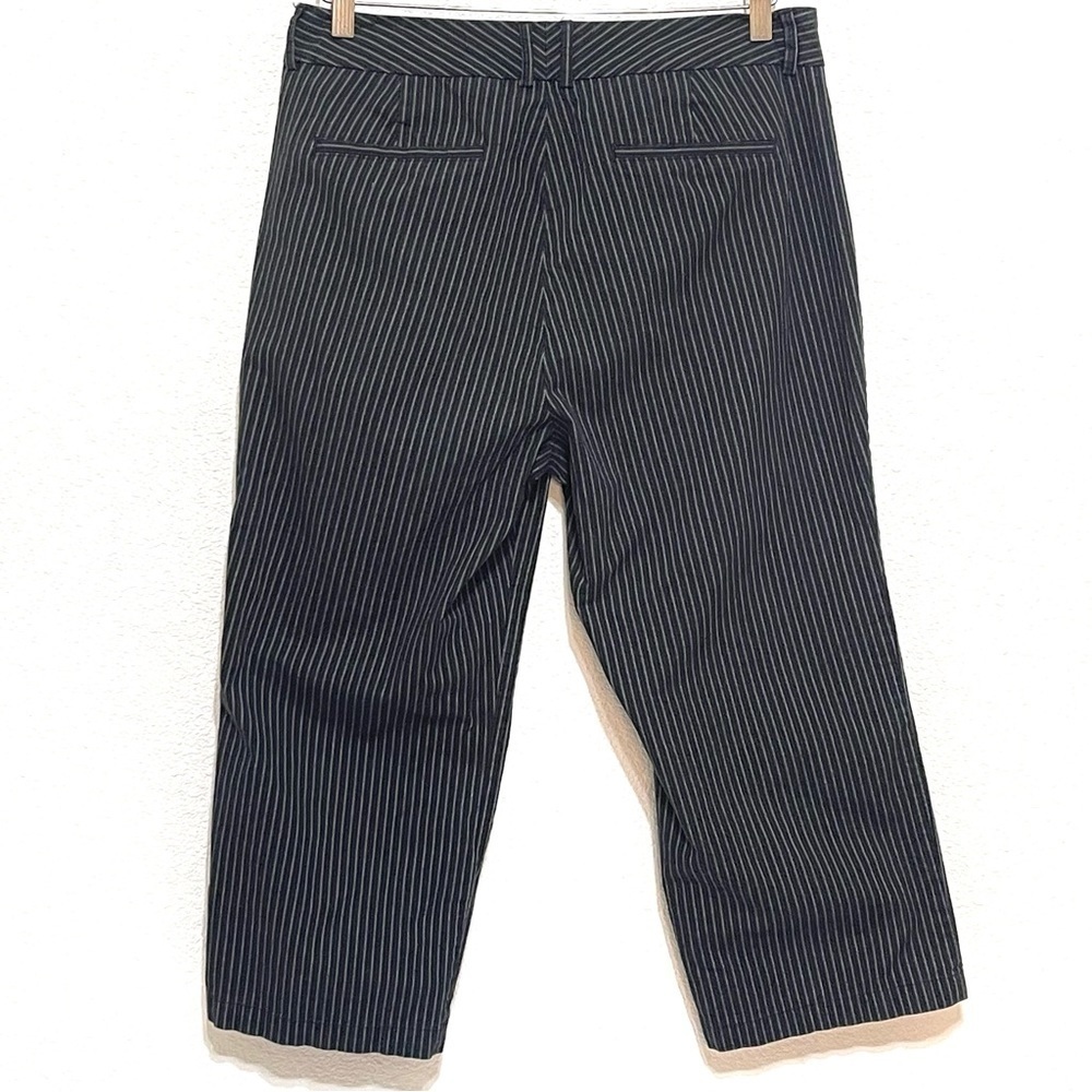 Dockers WOman Black Grey Stripe Ideal Fit Size 12